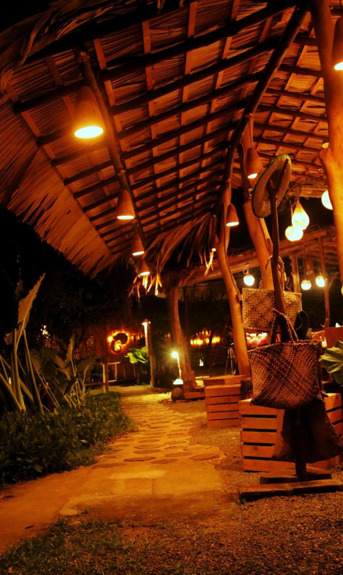 The Elephant Next-Door Udawalawe Luaran gambar
